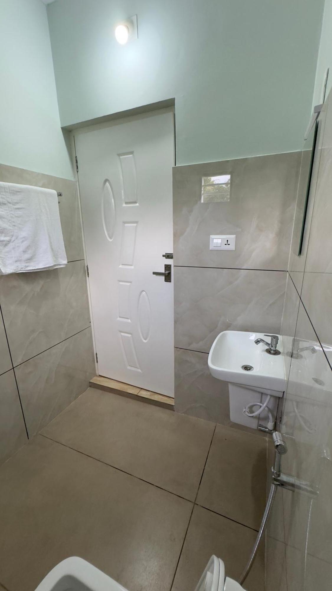 The Karlyle Homestay Vaduvanchal Kültér fotó